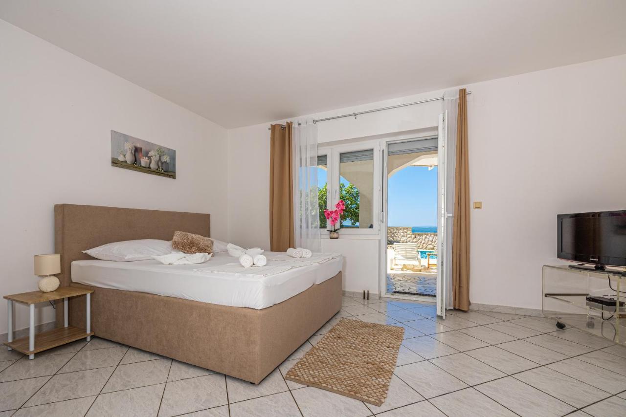 Bella Adria Apartmani Dramalj Exterior foto